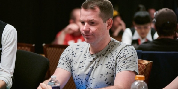 Cosa fare al flop con una overpair su una azione multiway