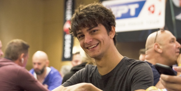 Tutte le mani che hanno portato Enrico Camosci alla vittoria del braccialetto WSOP online