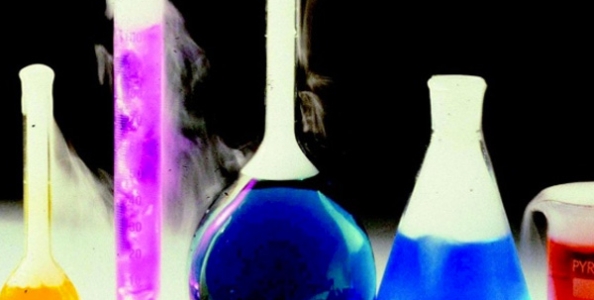 Tre interessanti esperimenti applicati al poker: Tommy Angelo nella veste di scienziato