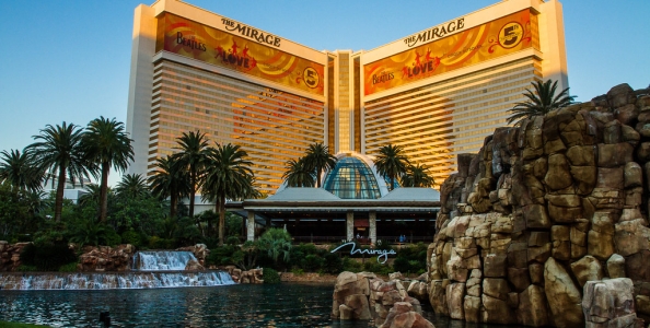 Hotel Casino Mirage di Las Vegas: un vulcano di divertimento sulla Strip