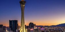 Com’è bella Las Vegas dall’alto: The Strat Hotel Casino and Skypod