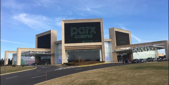 Parx Casino Philadelphia: una mano complessa con due avversari