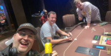 Quando un amatore fa sudare il poker pro: la doppia sessione tra Phil Hellmuth e MrBeast