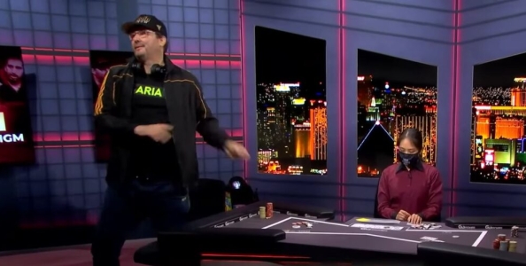 18 volte f**k in un minuto: il video della tiltata di Phil Hellmuth nella sfida contro Nick Wright