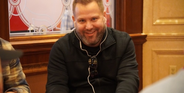 L’iper aggressività di Daniel Bekavac al Main Event MSPT: le sue mani