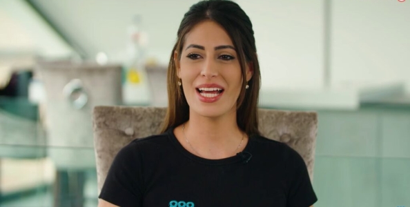 Cosa cambia tra poker live e poker online, con Vivian Saliba pro 888poker