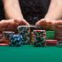 Fingere un All In e tenersi un gettone dietro: Angle Shooting o mossa regolare?