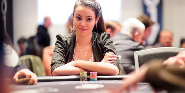 Poker Live: Alice Sicconi super nel day 1B a Sanremo, Cammisuli e Crobu in agguato