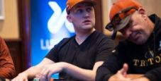 “Texas Mike” con 7-2s All In pre-flop, perde i massimi contro Keating al Million Dollar Game