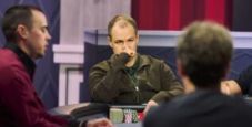 High Stakes Poker: Robl gioca il board due volte al 70% e perde sempre