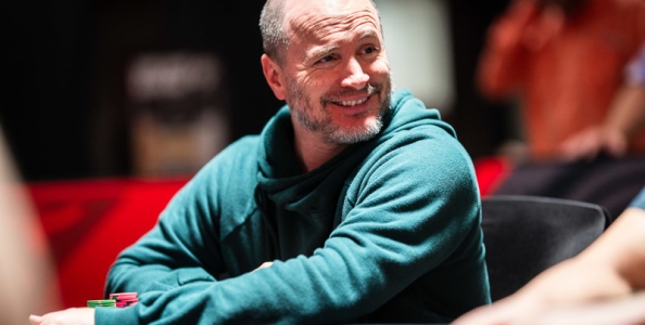 8-3 è dominato, ma porta a premio Mike Leah con meno di un full blind