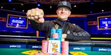 WSOP 2025: azzurri out dal Freezeout, Schulman vince settimo bracciale e Koon cala il bis