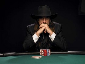 WSOP – Chris Ferguson è a un passo dal braccialetto! Esultano intanto Harrison Gimbel e Jason Gola
