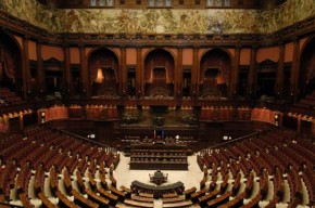 Legge italiana sul Poker online – Niente carcere per chi gioca sulle poker room .com straniere