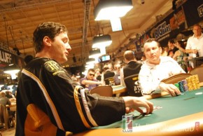 Andera Benelli Vs. Phil Hellmuth