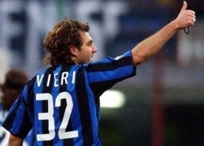 Bobo Vieri battuto all’heads-up da una dealer