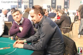 Campionato Nazionale Poker Club – Luca Franchi comanda il day1