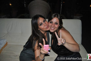 Festa in Piscina alla Sisal House