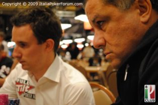 Wsop 2010: Isaia contro Dwan e Elezra: “Ma quanto è dura?”