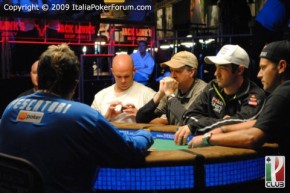 Cada e Pescatori al featured table wsop 2010