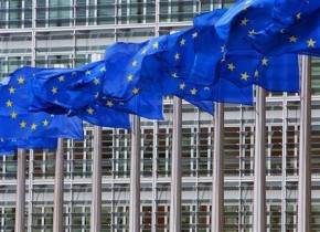 Il decreto sul Poker Cash torna in Commissione Europea
