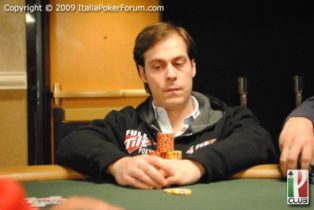 Main Wsop, Zumbini autocritico: “Ho aggredito troppo”  Santoro scherza: “Non ricordo come ho fatto chip”