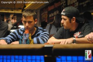 Main Wsop, un re al river lancia Candio tra i leader del day3: “E ora sono c….”