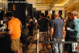 Main Wsop 2010, iscrizioni in risalita nel day1B