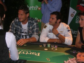 Totti e Friends – vince la beneficenza