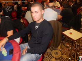 Real Poker Club Tour: Marino Benedetti chipleader del day1. Triolo Mattatore