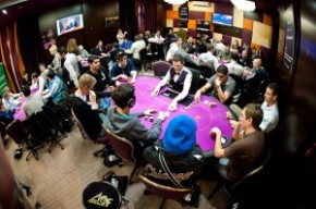 WPT Paris EFOP – Nicolò Calia al day2 da short