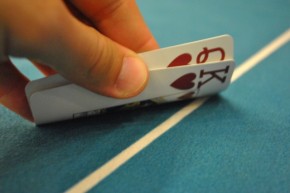 [VIDEO] Poker tips con Moschitta: come gestire K-Q preflop