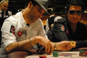 [VIDEO] Bonavena visto da Elky e Hachem:  “Ecco perché Salvatore vince”