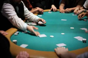 Storie di poker quotidiano : La prima volta non si scorda mai