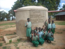Amref Italia e PokerForLife Onlus costruiscono una centrale idrica in Kenia