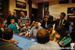 [VIDEO] I giocatori conoscono il regolamento del poker?
