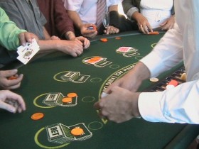 Barare al casinò grazie ad “occhi bionici” ?