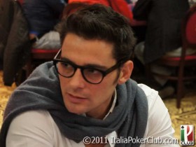 [VIDEO] Simone Corrente, da Distretto di Polizia al Poker.