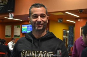 Gli Assi di Poker Club – Daniele Scatragli guida gli ultimi otto per il Final Table