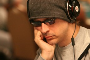 A rischio il record di 115 ore consecutive di gioco di Phil Laak!