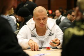 Poker High Stakes: Sander “Berndsen12” Berndsen al top, profondo rosso per Ziigmund!