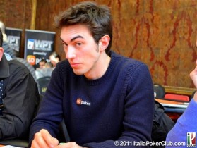 Il bluff ai primi livelli di un torneo – Erion Islamay al WPT
