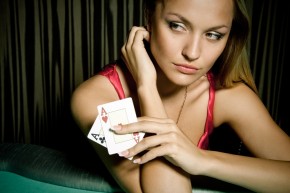 Per uscire dalla crisi serve sobrietà. Anche nel poker