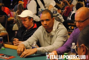 WSOP 2012: Phil Ivey è tornato ai tavoli, ma non concede interviste!