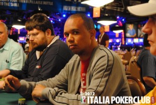 WSOP 2012: Mario Adinolfi elimina Phil Ivey!