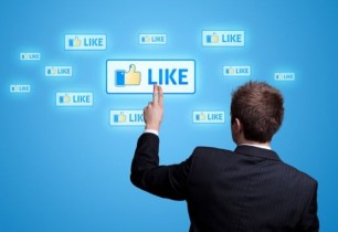 Acquistare “MiPiace” su Facebook, strategia di marketing o solo illusione?