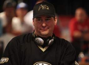Dov’è Phil Hellmuth? Ecco come mai ha rinunciato al “One Drop High Rollers” da 111.111€!