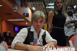 PCL Italia 2012 – Claude Davì chipleader dei 13 left. Tra le ladies vince Monica Zanini