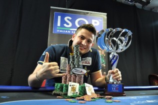 DEX “Special Vegas” – Daniele Amatruda alza al cielo la coppa!