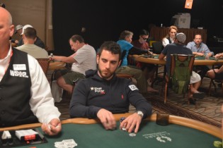 Dario Alioto al Day2 del 2-7 Triple Draw Lowball